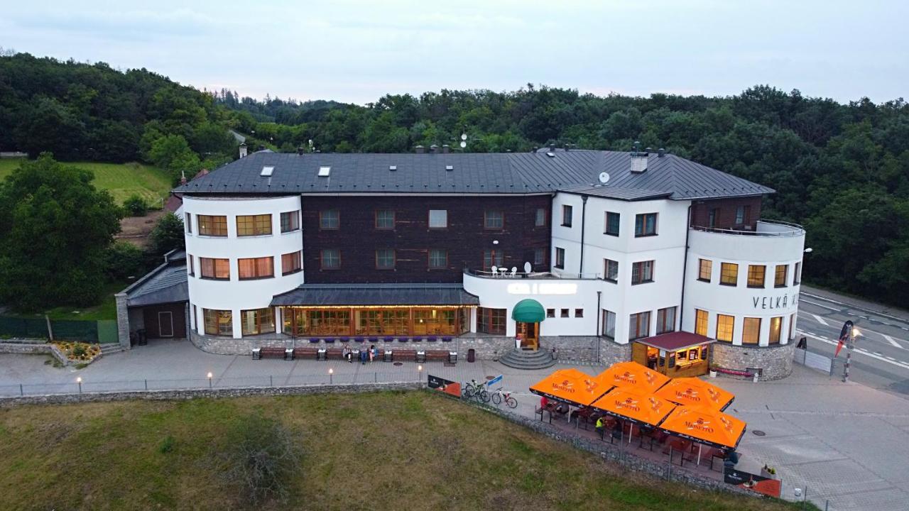 Hotel Velká Klajdovka Brno Esterno foto