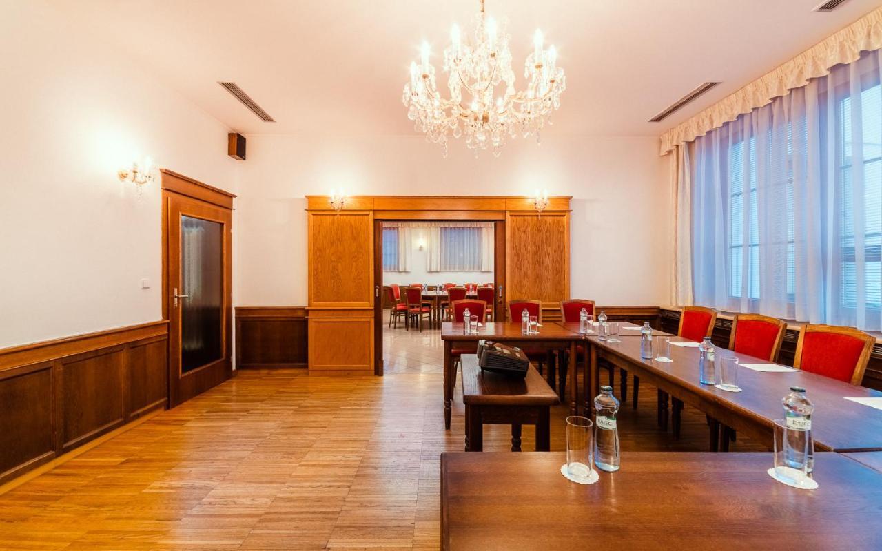 Hotel Velká Klajdovka Brno Esterno foto