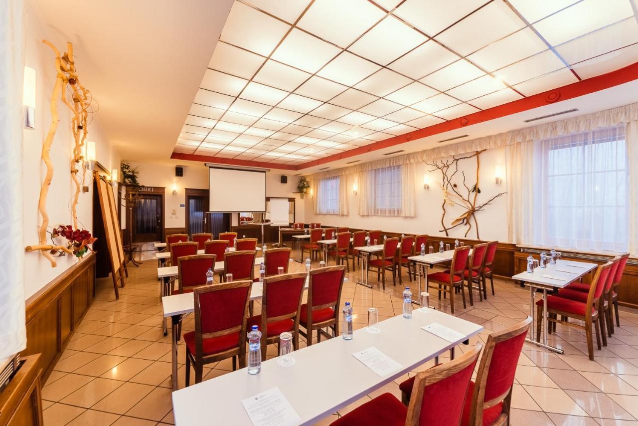 Hotel Velká Klajdovka Brno Esterno foto